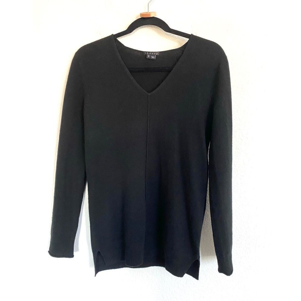 EUC Theory 100% cashmere V neck sweater
